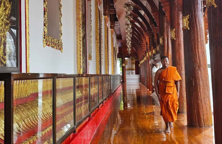 Pattaya: Ayutthaya Day Trip by Private Car with Boat Tour - Temple Visits Without a Guide: What You Need to Know Before You Go