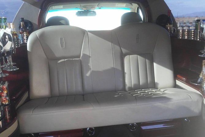 Private 4-Hour Limo Tour of LA by a TV Personality with Drinks - Key Points at a Glance
