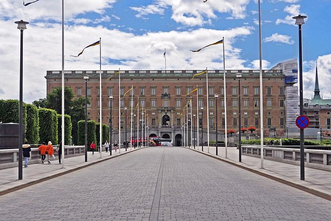 Private 4h VIP city tour by limousine car and guide in Stockholm - Fjällgatan and Västerbron: The Photo Stop That Actually Delivers