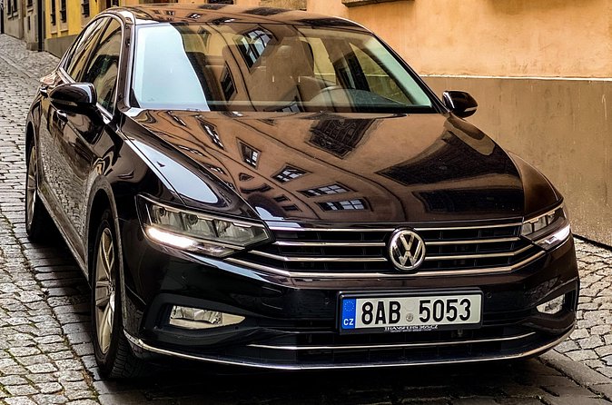 Private ARRIVAL Transfer by LIMOUSINE 3+1pax - Should you book it? My straight answer