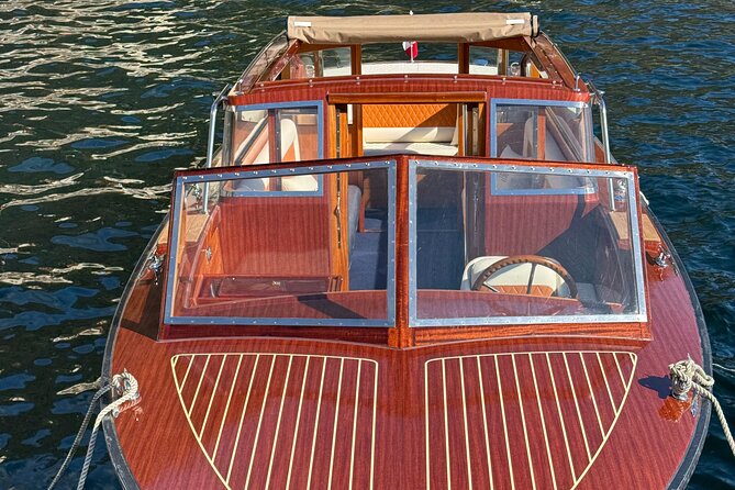 Private Boat Tour on Lake Como with Venetian Limousine - Price and Group Value: $630.83 for Up to 11 People