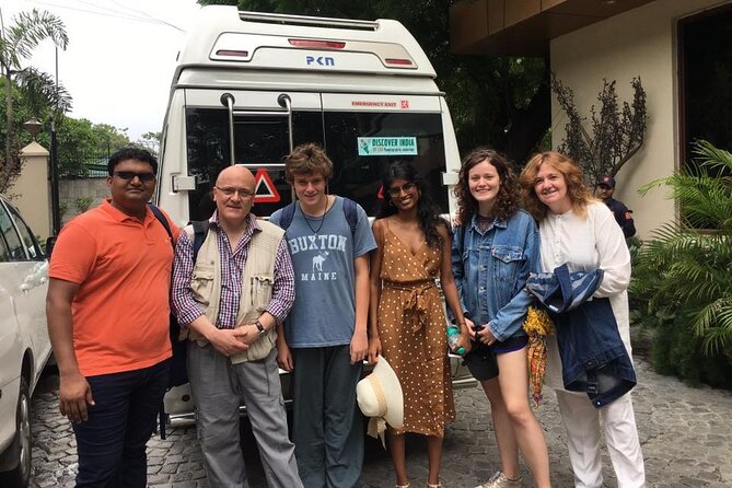 Private Car and Drive for Golden Triangle (4N/5D) - Drivers and guides: why the human part matters here