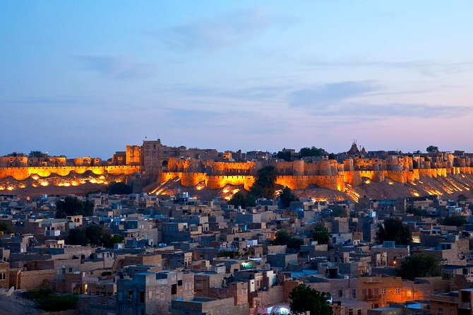 private Car and Driver for Golden Triangle Tour 4Days - City Palace, Jantar Mantar, and Hawa Mahal in One Day