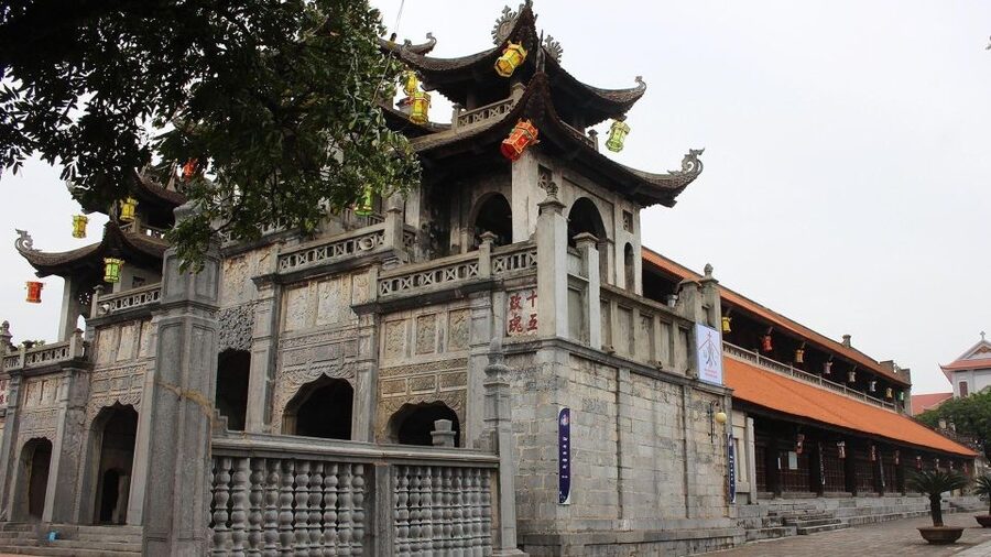 Private Car/Bus Renting Hanoi - Ninh Binh - Halong - Sapa... - Mua Cave and the 500 steps: when the work pays off with Tam Coc Love Valley views
