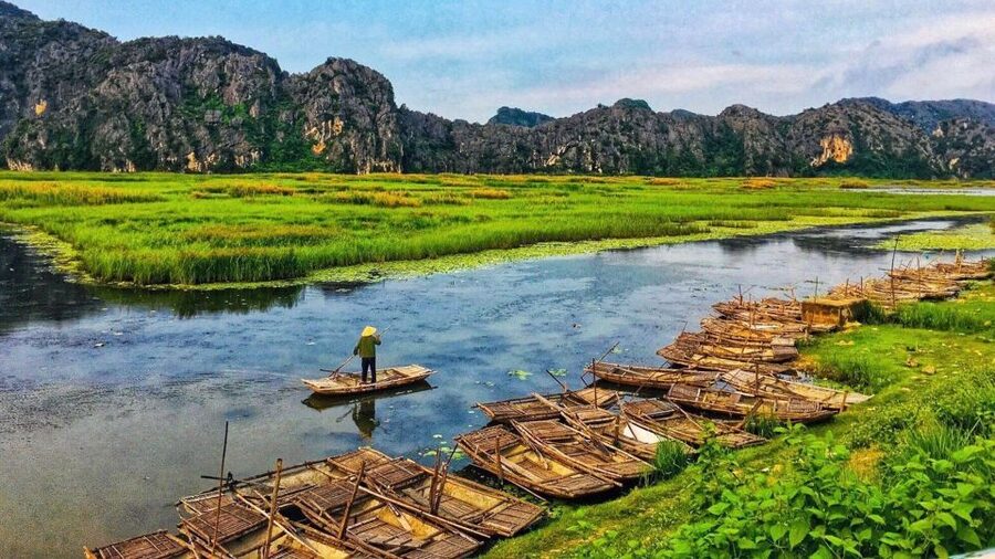 Private Car/Bus Renting Hanoi - Ninh Binh - Halong - Sapa... - Comfort and packing: the small stuff that makes the steps and boat easier