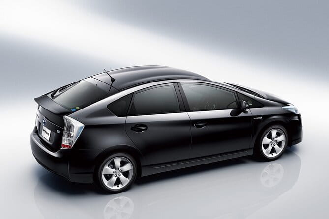 Private Car & English-Speaking Driver – Sri Lanka Island wide - Colombo Airport or Negombo Pickup: Getting Started Without the Stress