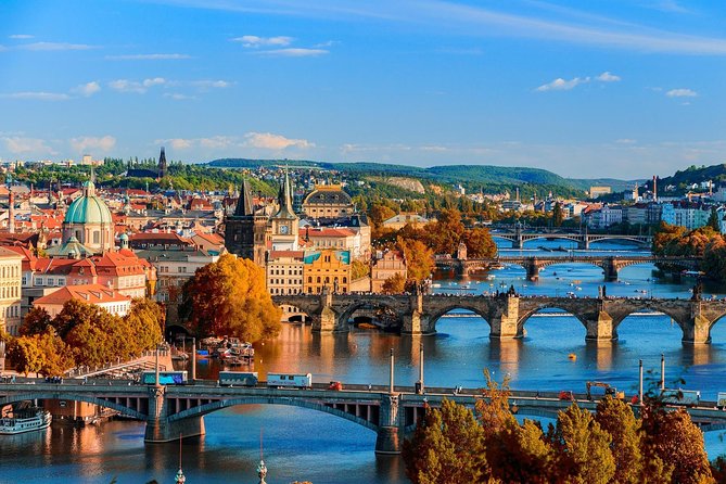 Private Car from Munich to Prague: Transfer with 2h Sightseeing - Door-to-Door Munich to Prague: What You’re Actually Paying For