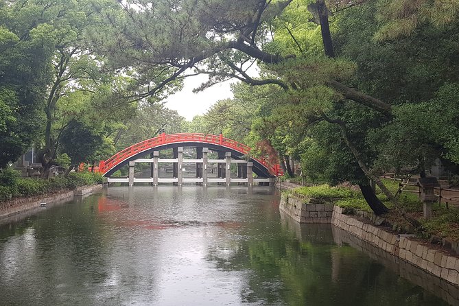 Private Car Full Day Tour of Osaka Temples, Gardens and Kofun Tombs - Lunch at kaiten sushi: easy energy, plus a cultural bonus