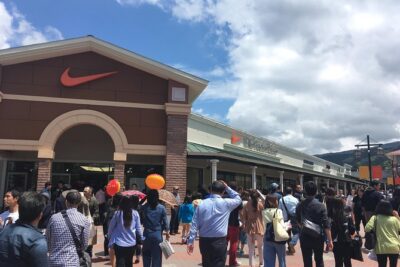 Private Car Mt Fuji and Gotemba Outlet in One Day from Tokyo - Gotemba Premium Outlets first: shopping without the Tokyo commute
