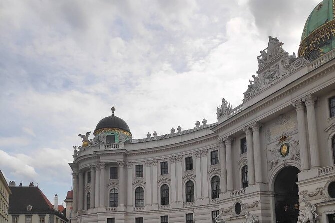 Private car or minivan transfer from Budapest to Vienna or back. - Drop-Off Flexibility: Hotels and Transit Hubs