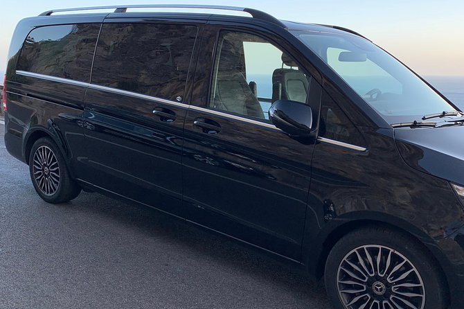 Private car service Naples Airport To Sorrento or vv - Meeting your driver at the airport (and not wandering)