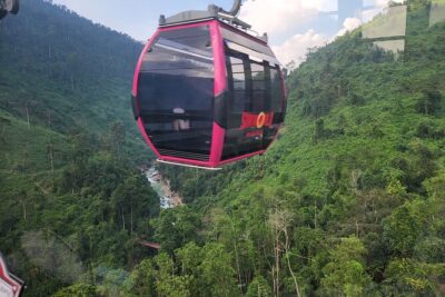 Private Car to Visit Golden Bridge - Ba Na Hills with Cable Car Ticket Included - Stop 1: Sun World Ba Na Hills at 1,487m and the four-seasons idea