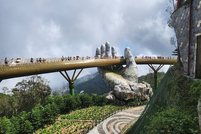 Private Car to Visit Golden Bridge - Ba Na Hills with Cable Car Ticket Included - The private driver experience: what reliability looks like in real life