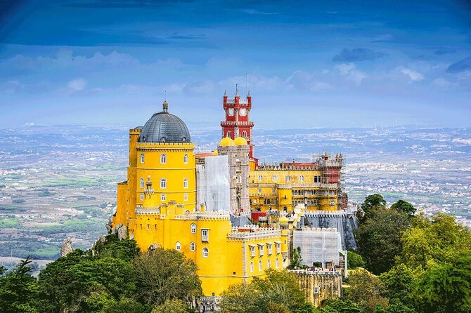 Private Car Tour to Pena Palace and National Park - Key highlights