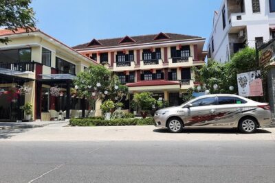Private Car Transfer Da Nang Airport To Hoi An - Hotel drop-off in Hoi An: luggage-friendly and address-focused