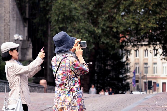 Private Car Transfer from Prague to Budapest with 2 Hour Stop - Driver vs. Guide: What You’re Actually Getting