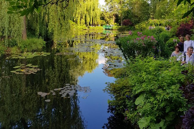 Private Car Trip to Giverny Garden from Paris - Private pickup to Monet’s doorstep: what you’re really buying
