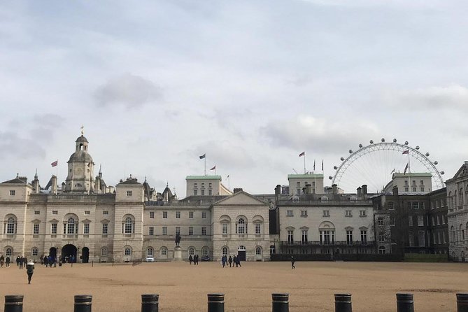 Private Chauffeur at your Disposal in London - Language choice: small detail, big comfort