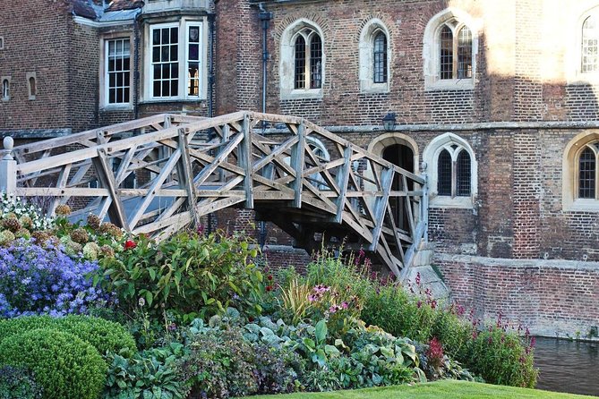 Private Chauffeur Punt Tour - Key things you’ll notice fast