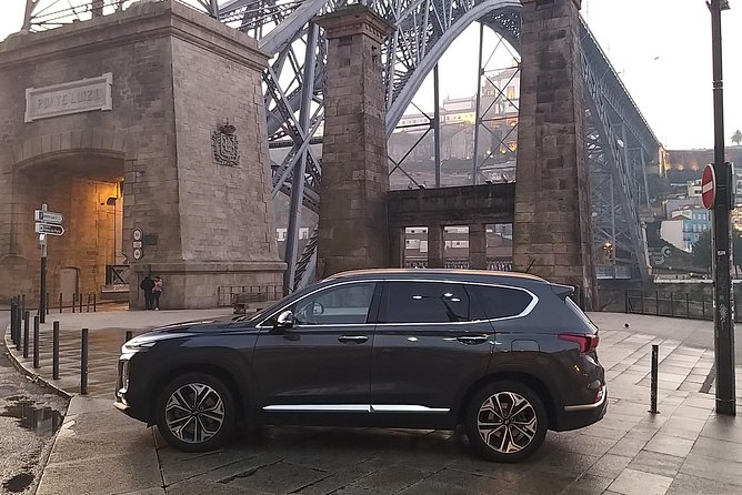 Private Chauffeur Service and Executive Car Hire - 4 Hours Custom - Arriving at Praça da Liberdade and getting moving fast