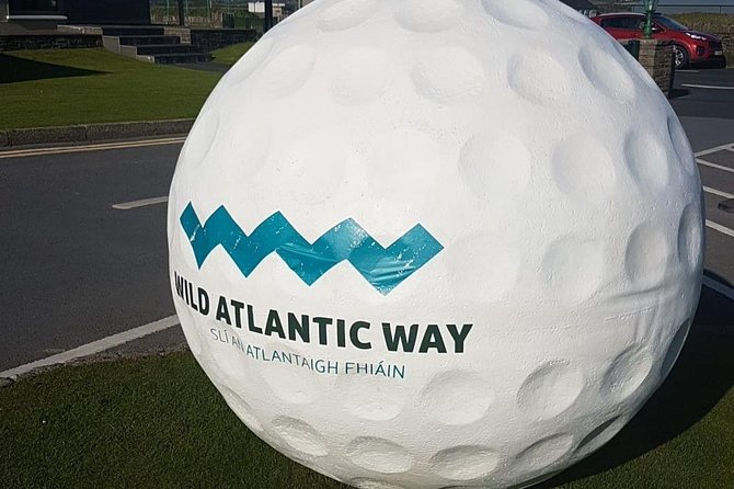 Private Chauffeur Service From Dublin to Lahinch - Comfortable Car Setup: AC, WiFi, Bottled Water, and Professional Tone