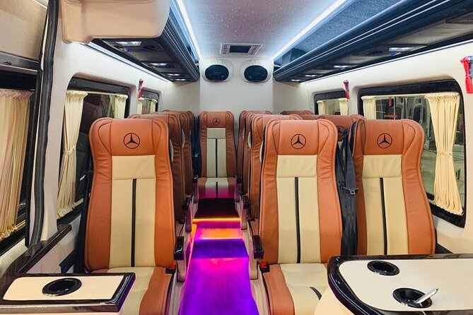 Private Chauffeur Services with Vehicles - Pickup, meeting, and keeping it easy across Dubai city