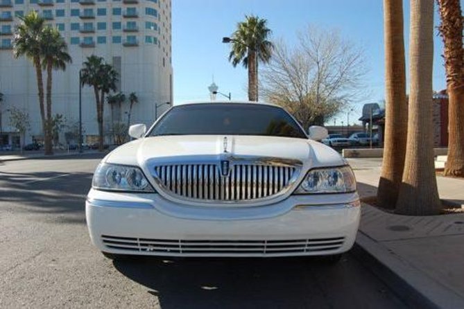 Private Las Vegas Airport to Hotel Luxury Limousine Transfer - A Private Limo Welcome for Up to Six