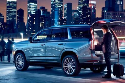 Private Luxury Transfers – JFK, LGA & Newark | 24/7 Chauffeur - Meeting Your Driver: Where to Stand and How You Get Found