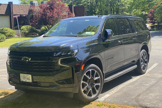 Private Luxury Transfers – JFK, LGA & Newark | 24/7 Chauffeur - Flight Tracking and Waiting Time: The Calm Part of the Trip