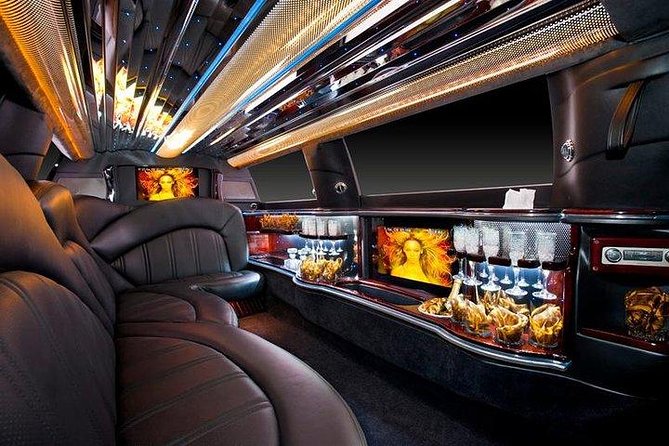 Private NYC tour by stretch limousine, choose 3 or 5-hour options - West Village and SoHo: cobblestones, street style, and old-world architecture