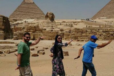 Private tour Cairo and Giza Full-Day from Hurghada by a private car - Getting your bearings at Giza: Great Pyramids and the Sphinx