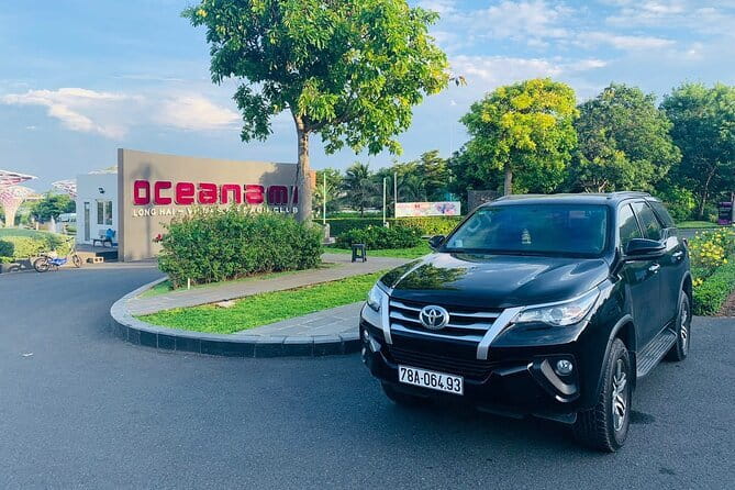 Private Transfer : Ho Chi Minh / HCM Airport To Ho Tram /Vung Tau - Pickup Done Right: Lobby Meet, Signboard, and Quick Loading