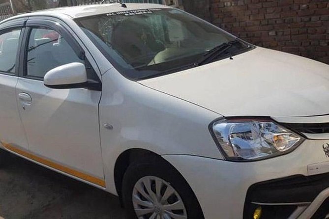 Private Transfers from Delhi to Major Cities – Flexible Options - Your Chauffeur: On-Time, Careful Driving