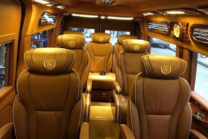 Private Transfers Hanoi <=> Halong One Way by Limousine Vehicles - The ride setup: private, practical, and sized for groups