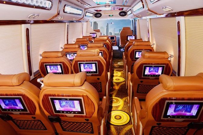 Private Transfers Hanoi <=> Halong One Way by Limousine Vehicles - Reliability when flights slip: the big stress this transfer tries to solve