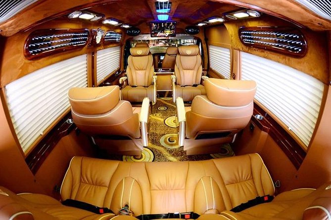 Private Transfers Hanoi <=> Halong One Way by Limousine Vehicles - The one thing to take seriously: smoking and cleanliness