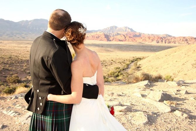 Red Rock Canyon Wedding by Private Limousine - The Limo Ride: Included Comfort, Real-World Consistency Issues