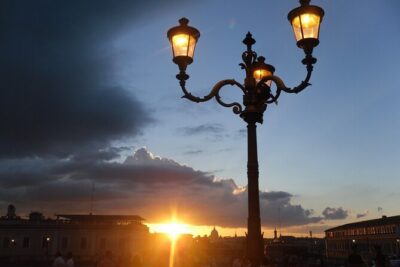 Romantic Rendezvous: Private Night Tour of Rome with Chauffeur - Trevi Fountain at night: what 15 minutes gets you