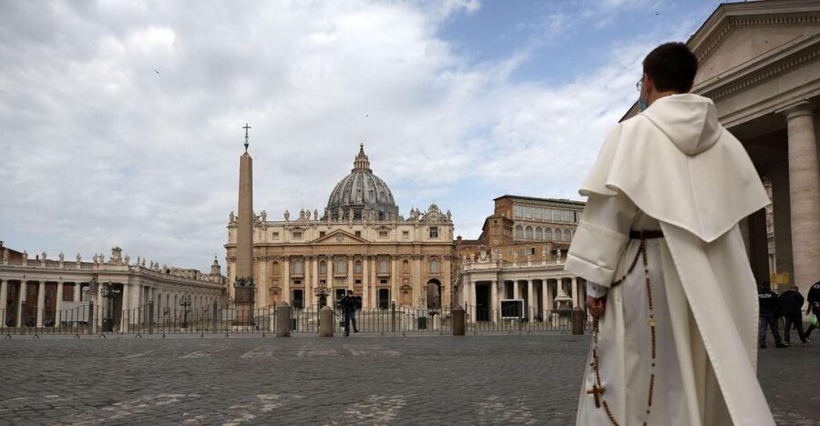 Rome: Private 3-Hour Tour by Chauffeur-Driven Vehicle - Live driver commentary: where the tour earns its money