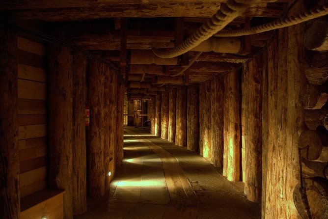 Salt Mine in Wieliczka Guided Tour private chauffeur from Krakow - Your guided mine tour: what you do underground