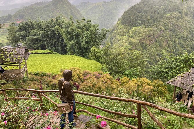 Sapa 3D2N Homestay and Hotel Experience by Limousine Bus - Who this Sapa 3D2N homestay-and-hotel tour fits best