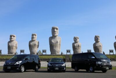 [Sapporo] Go by private car! Takino Cemetery, Hokkaido Shrine, Shiroi Koibito Park - Makomanai Takino Cemetery: Moai and the Hill Buddha