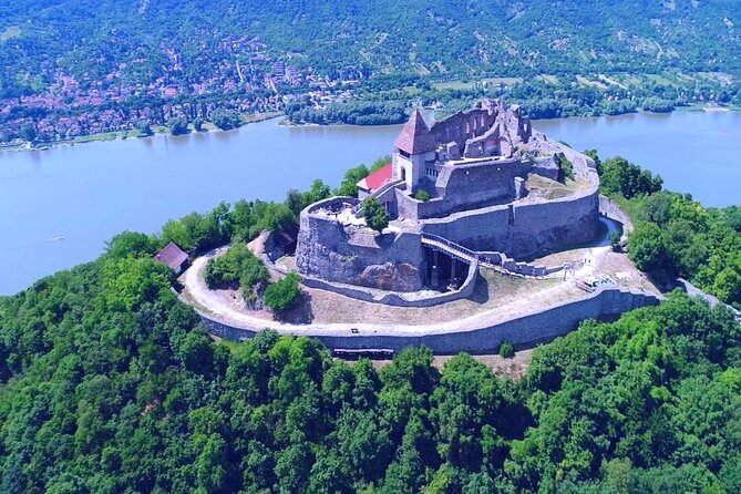 Scenic Danube River bend hills & the Art Town: Private Car Tour - Visegrád and the Danube bend panorama: the photo moment (plus castle ruins)