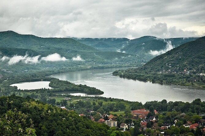 Scenic Danube River bend hills & the Art Town: Private Car Tour - Your guide shapes the day: conversations, corrections, and detours that make sense