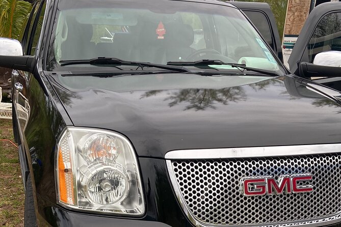 Shared Round Trip Limousine Transfer - Price and Value: What $150 Per Group Buys You