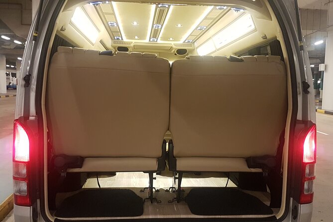 Singapore Arrival Ground Transfer in Limo-Bus - Changi pickup, simplified with WhatsApp messages that actually matter