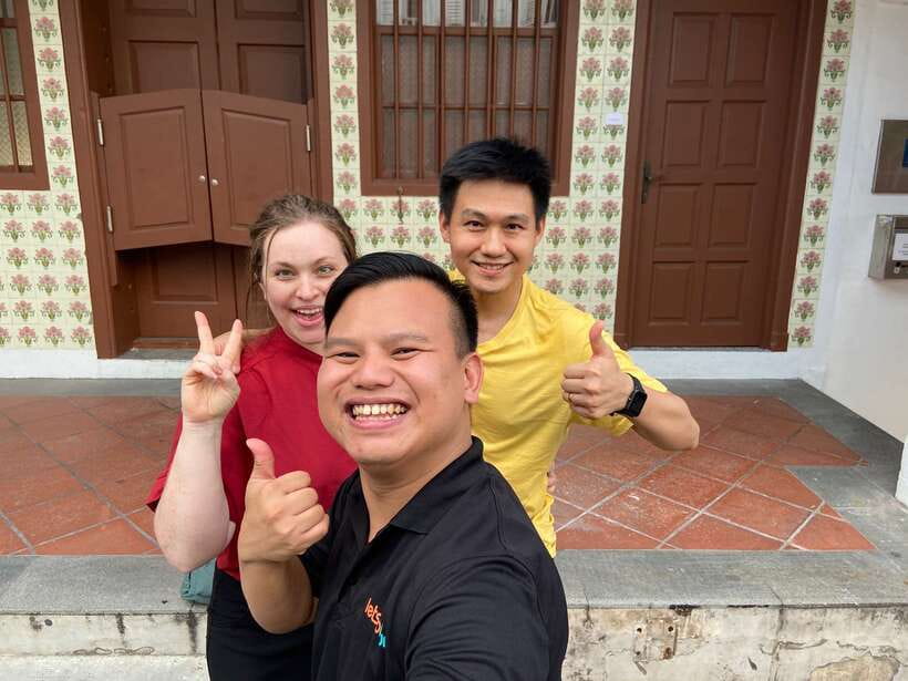 Singapore: Highlights and Hidden Gems Private Car Tour - Ethnic quarters and food origins: Chinatown, Little India and Kampong Gelam