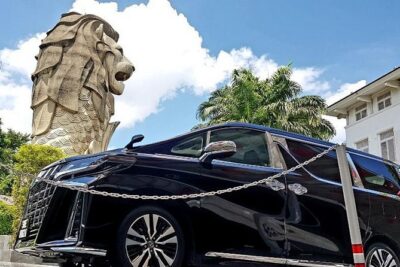 Singapore Premium Chauffeur Airport Arrival or Departure Limousine services - Departure timing: 15 minutes to check in, then you’re on your way