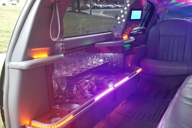 Stretch Limo Private Day & Night Custom Tours of Washington DC - Pennsylvania Avenue and the White House area: close-in views without the crowds