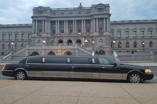 Stretch Limo Private Day & Night Custom Tours of Washington DC - Night lighting strategy: why a limo works after dark